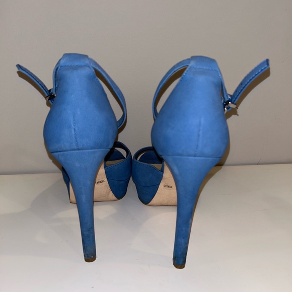 Jessica Simpson Pumps - Picture 3 of 4
